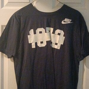 Men's Large Nike Tee